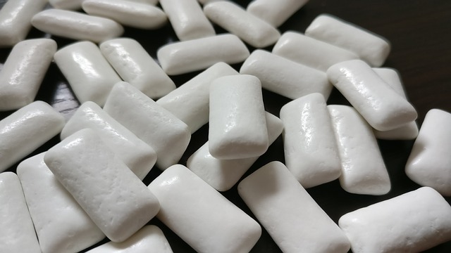 chewing-gum-2153918_640