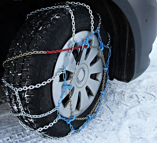 snow-chains-3029596_640
